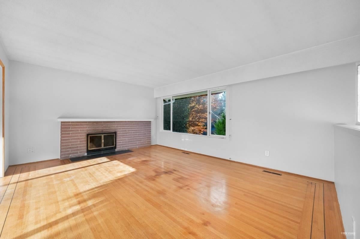 332 Laurentian Crescent - Central Coquitlam Single Family Residence for Sale, 3 Bedrooms (R3127055)# - 6