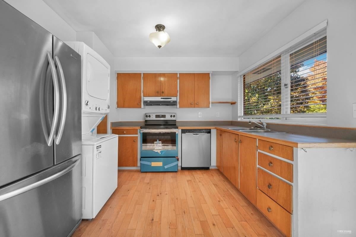 332 Laurentian Crescent - Central Coquitlam Single Family Residence for Sale, 3 Bedrooms (R3127055)# - 7