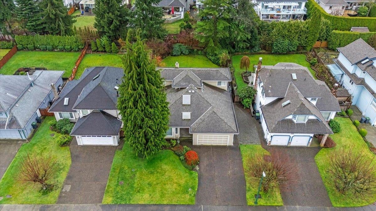 1841 Walnut Crescent - Central Coquitlam Single Family Residence for Sale, 3 Bedrooms (R3127081)# - 31