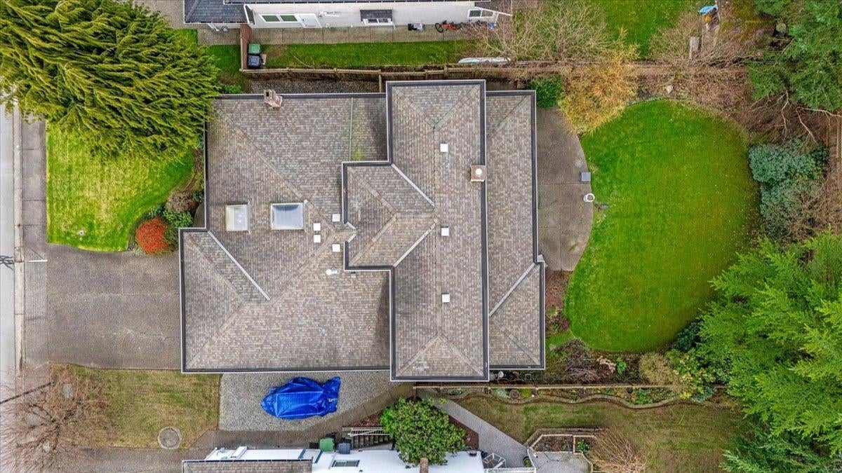1841 Walnut Crescent - Central Coquitlam Single Family Residence for Sale, 3 Bedrooms (R3127081)# - 33