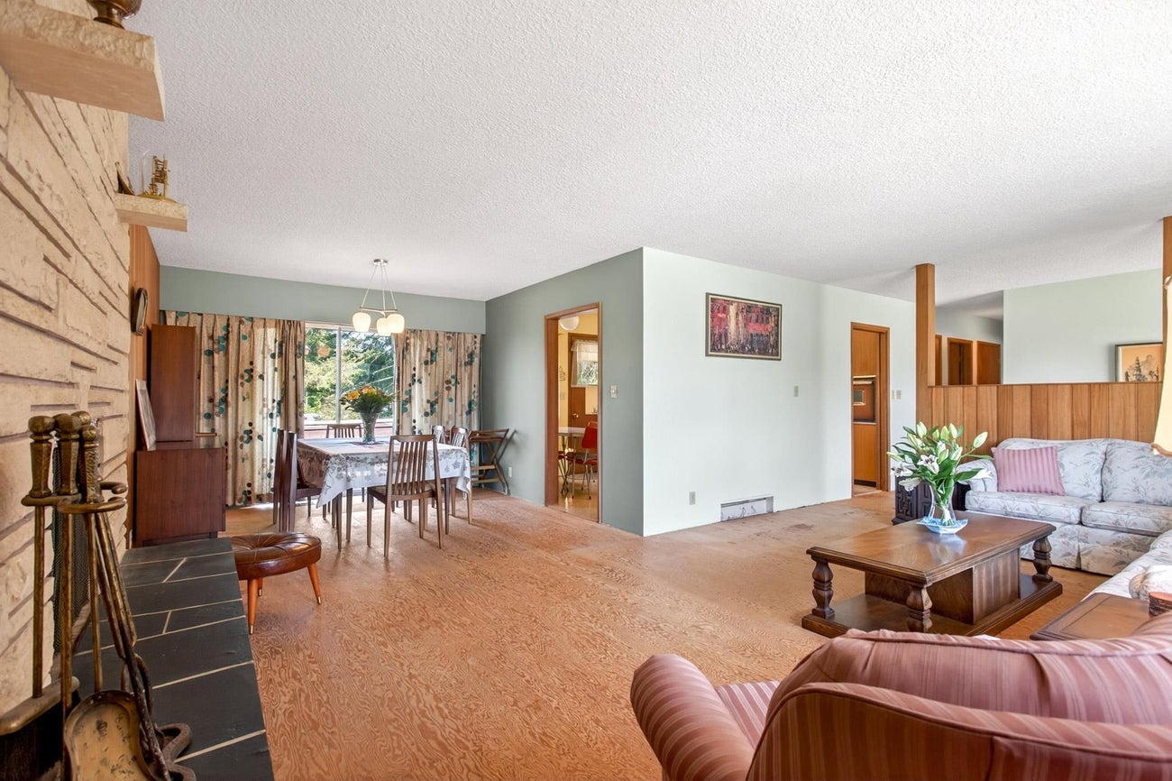 256 Rossmore Court - Central Coquitlam single-family-residence for Sale, 5 Bedrooms (R3127226)# - 11