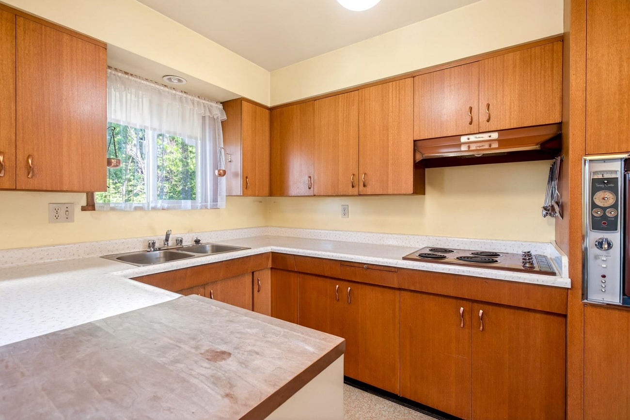 256 Rossmore Court - Central Coquitlam single-family-residence for Sale, 5 Bedrooms (R3127226)# - 15