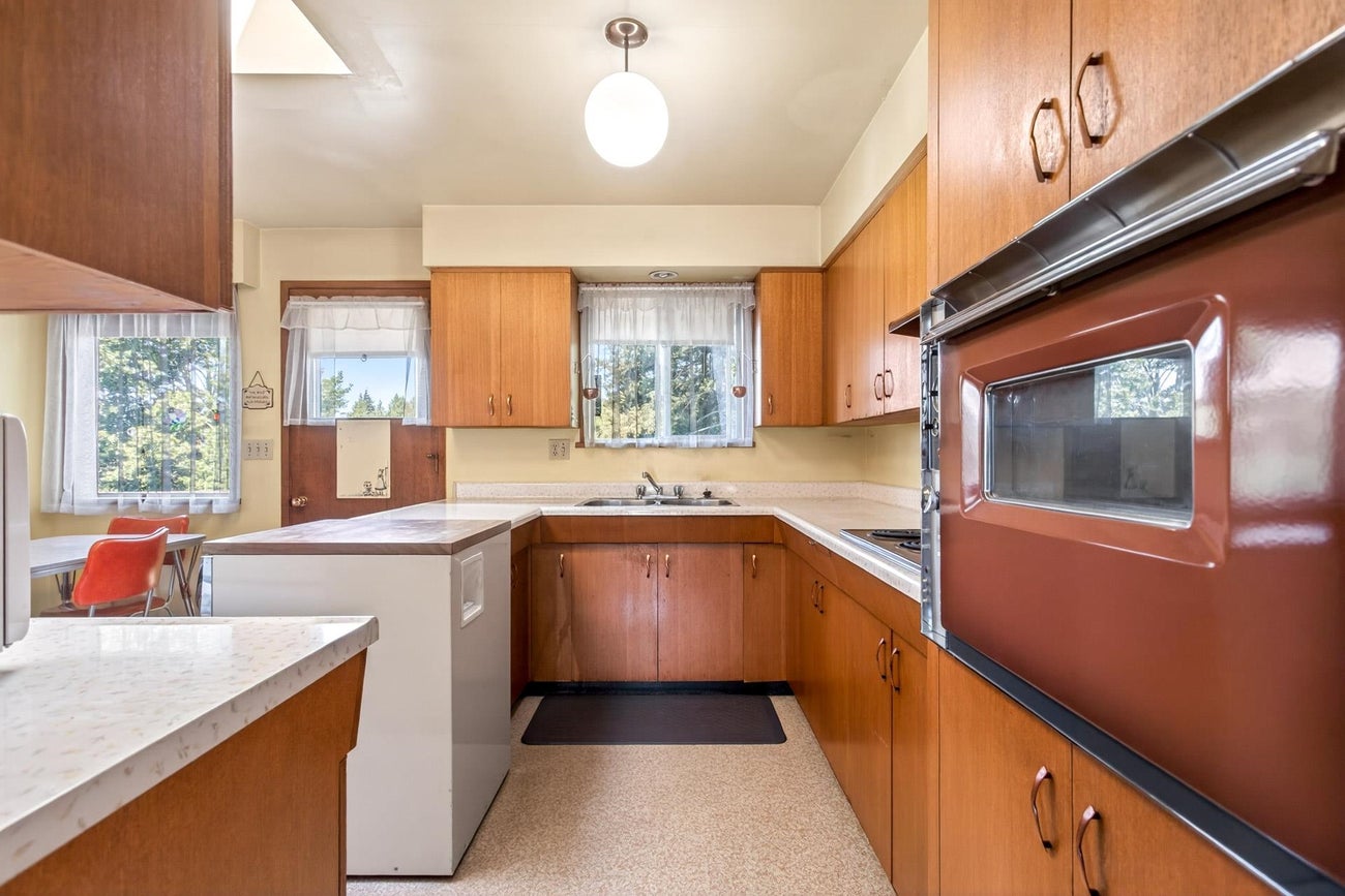 256 Rossmore Court - Central Coquitlam single-family-residence for Sale, 5 Bedrooms (R3127226)# - 16
