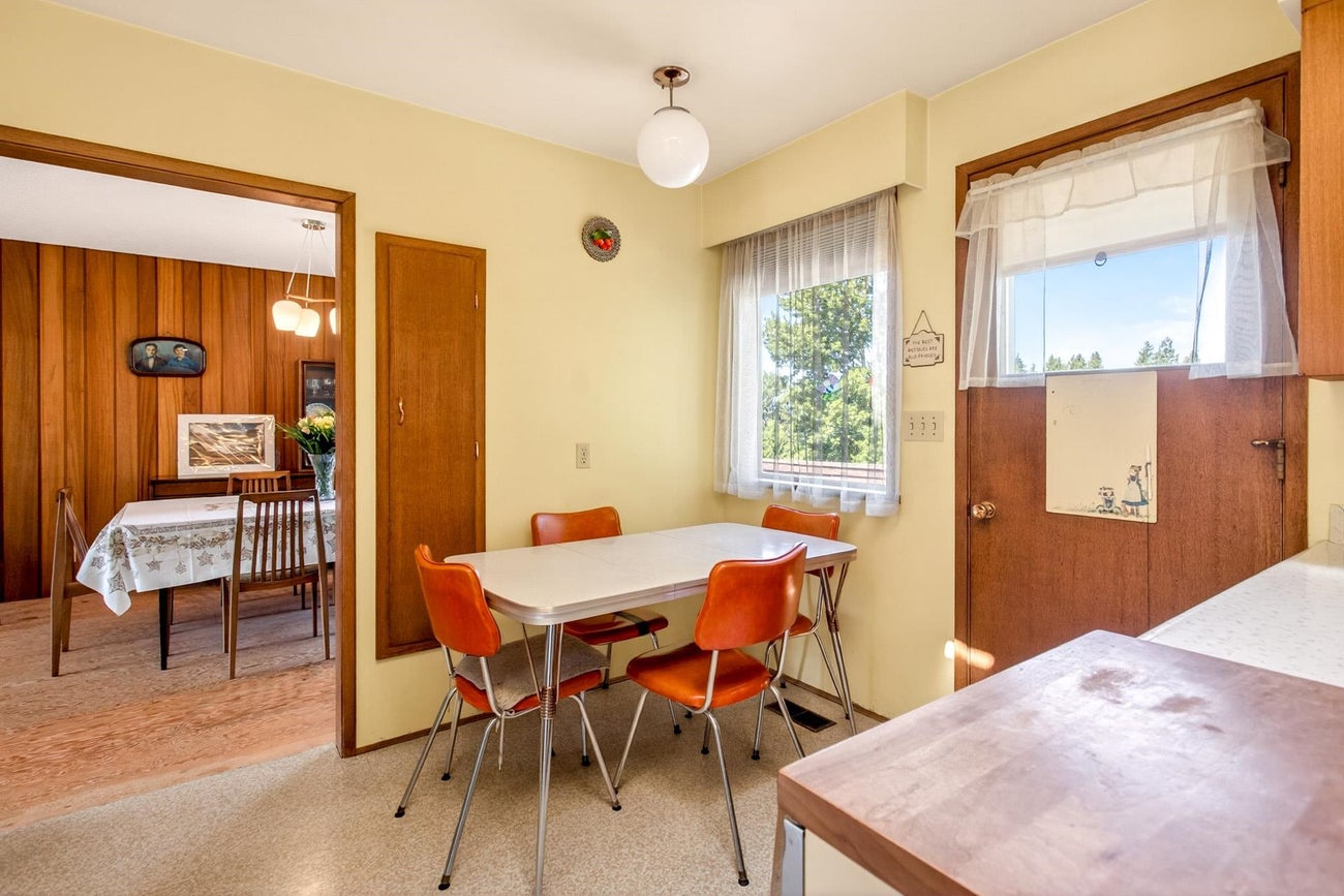 256 Rossmore Court - Central Coquitlam single-family-residence for Sale, 5 Bedrooms (R3127226)# - 17