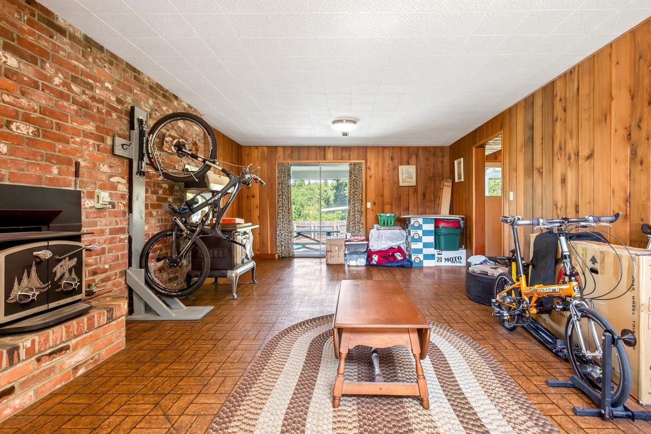 256 Rossmore Court - Central Coquitlam single-family-residence for Sale, 5 Bedrooms (R3127226)# - 25
