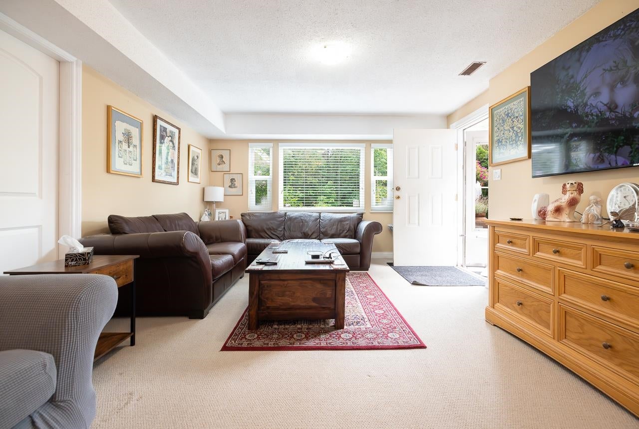 432 Riverview Crescent - Coquitlam East Single Family Residence for Sale, 6 Bedrooms (R3127664)# - 32