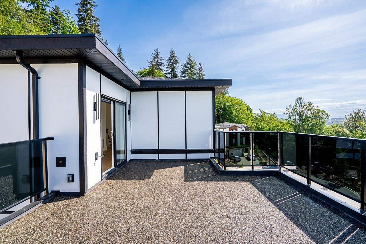 2263 Monashee Court - Coquitlam East Single Family Residence for Sale, 7 Bedrooms (R3127953)# - 31 2263 Monashee Court - Coquitlam East Single Family Residence for Sale, 7 Bedrooms (R3127953)# - 31