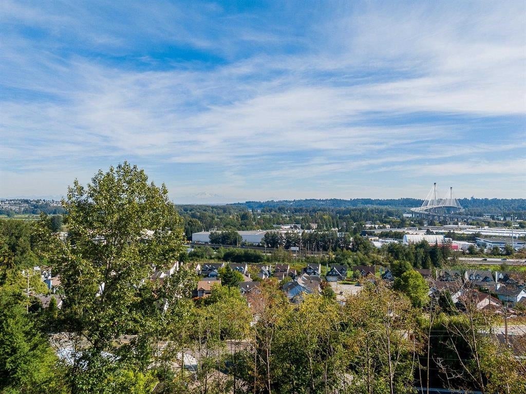 2263 Monashee Court - Coquitlam East Single Family Residence for Sale, 7 Bedrooms (R3127953)# - 39 2263 Monashee Court - Coquitlam East Single Family Residence for Sale, 7 Bedrooms (R3127953)# - 39
