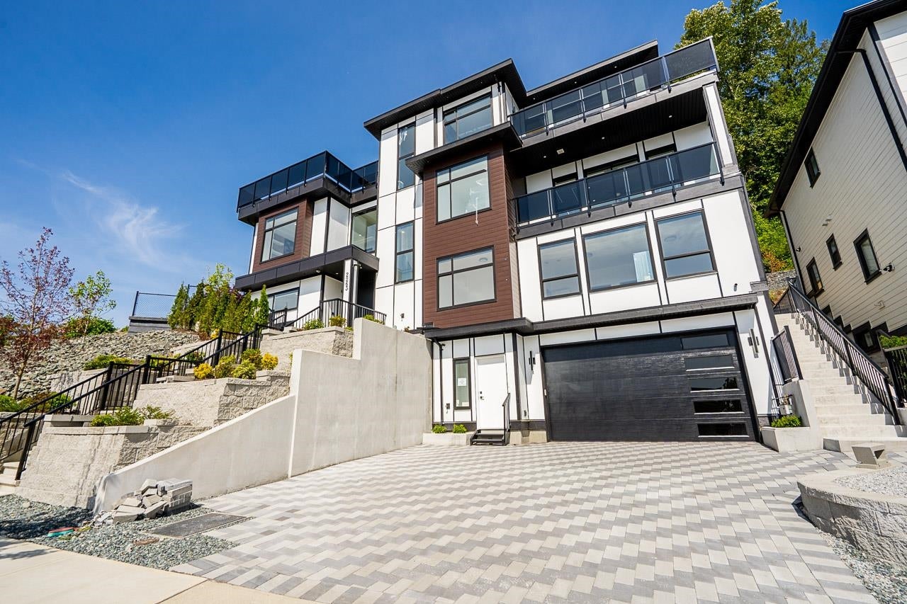 2263 Monashee Court - Coquitlam East Single Family Residence for Sale, 7 Bedrooms (R3127953)# - 4 2263 Monashee Court - Coquitlam East Single Family Residence for Sale, 7 Bedrooms (R3127953)# - 4