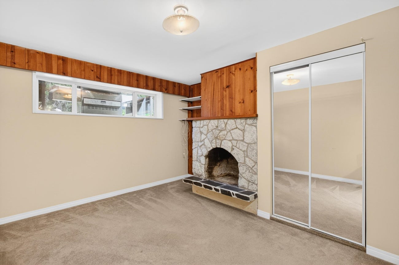 655 Macintosh Street - Central Coquitlam Single Family Residence for Sale, 3 Bedrooms (R3128041)# - 16