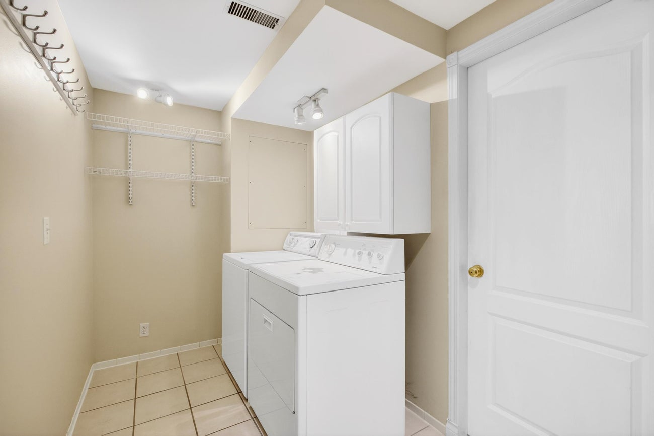 655 Macintosh Street - Central Coquitlam Single Family Residence for Sale, 3 Bedrooms (R3128041)# - 19