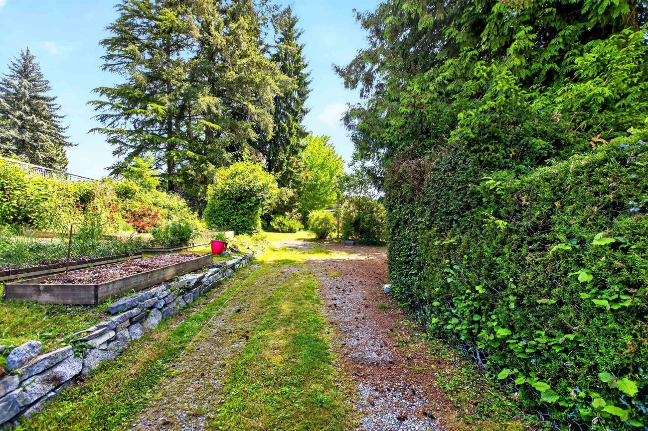 655 Macintosh Street - Central Coquitlam Single Family Residence for Sale, 3 Bedrooms (R3128041)# - 30