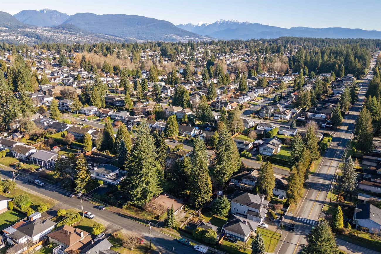 655 Macintosh Street - Central Coquitlam Single Family Residence for Sale, 3 Bedrooms (R3128041)# - 38