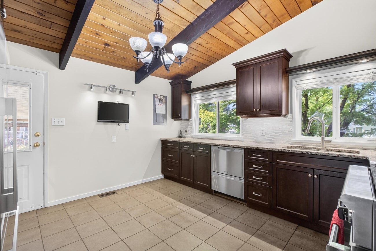 655 Macintosh Street - Central Coquitlam Single Family Residence for Sale, 3 Bedrooms (R3128041)# - 5