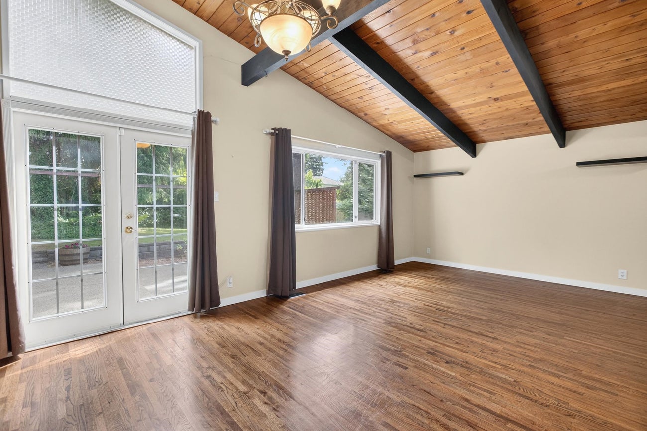 655 Macintosh Street - Central Coquitlam Single Family Residence for Sale, 3 Bedrooms (R3128041)# - 9