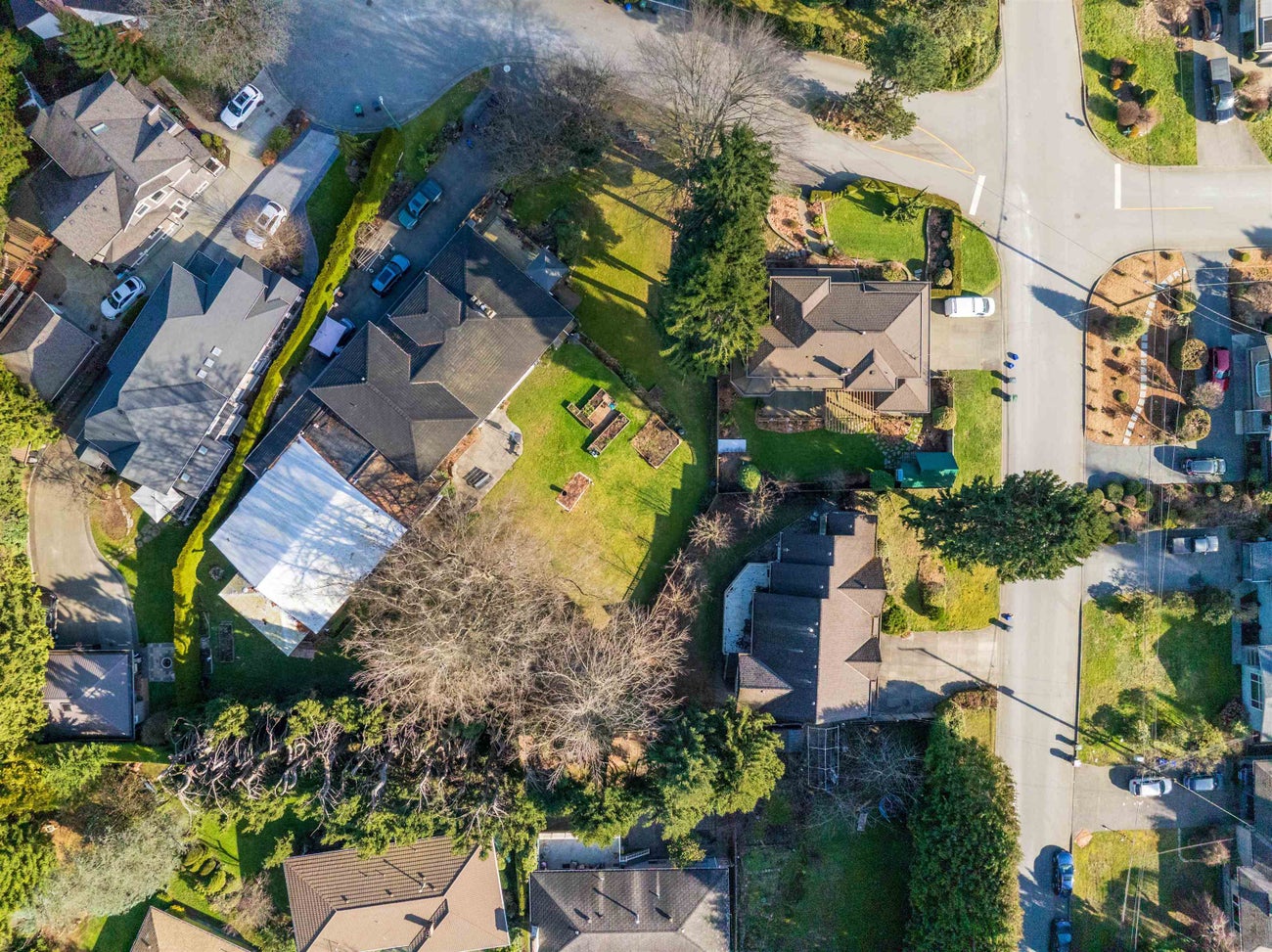 525 Perth Avenue - Coquitlam West single-family-residence for Sale, 4 Bedrooms (R3128444)# - 1