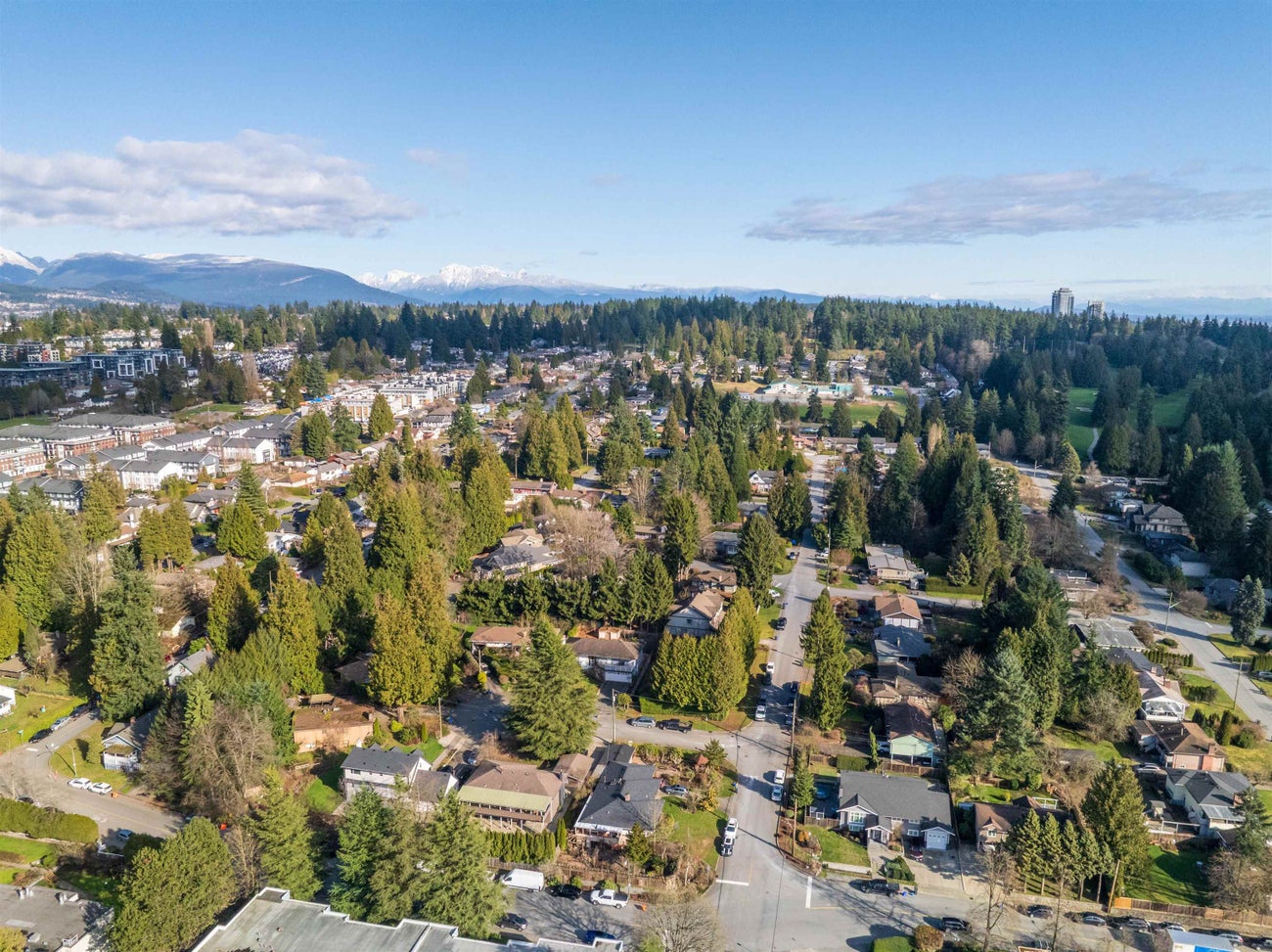 525 Perth Avenue - Coquitlam West single-family-residence for Sale, 4 Bedrooms (R3128444)# - 2