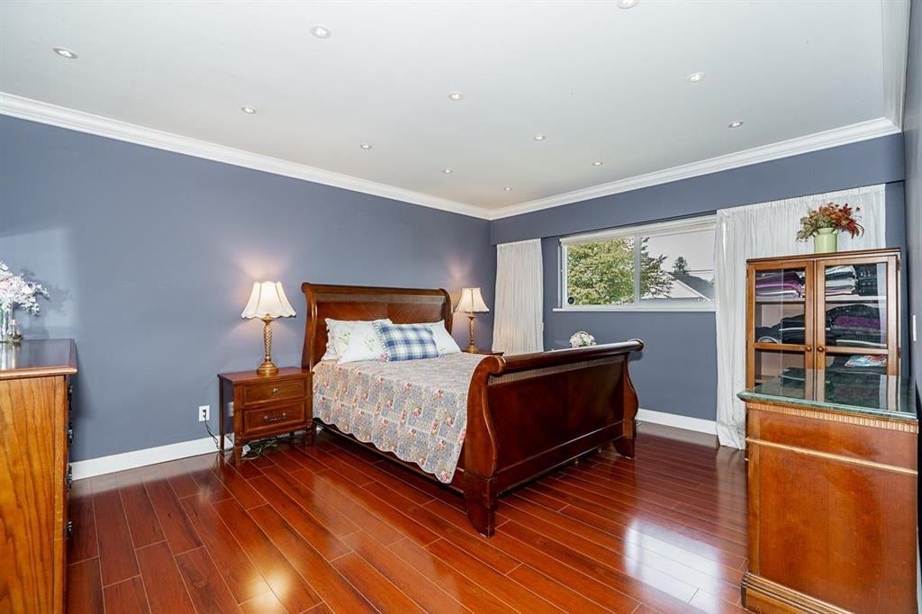 6830 Curtis Street - Sperling-Duthie single-family-residence for Sale, 5 Bedrooms (R3128598)# - 12 6830 Curtis Street - Sperling-Duthie single-family-residence for Sale, 5 Bedrooms (R3128598)# - 12