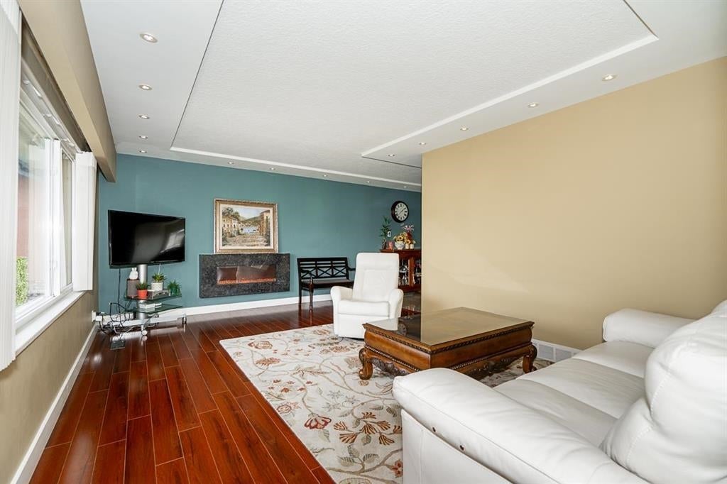 6830 Curtis Street - Sperling-Duthie single-family-residence for Sale, 5 Bedrooms (R3128598)# - 3 6830 Curtis Street - Sperling-Duthie single-family-residence for Sale, 5 Bedrooms (R3128598)# - 3
