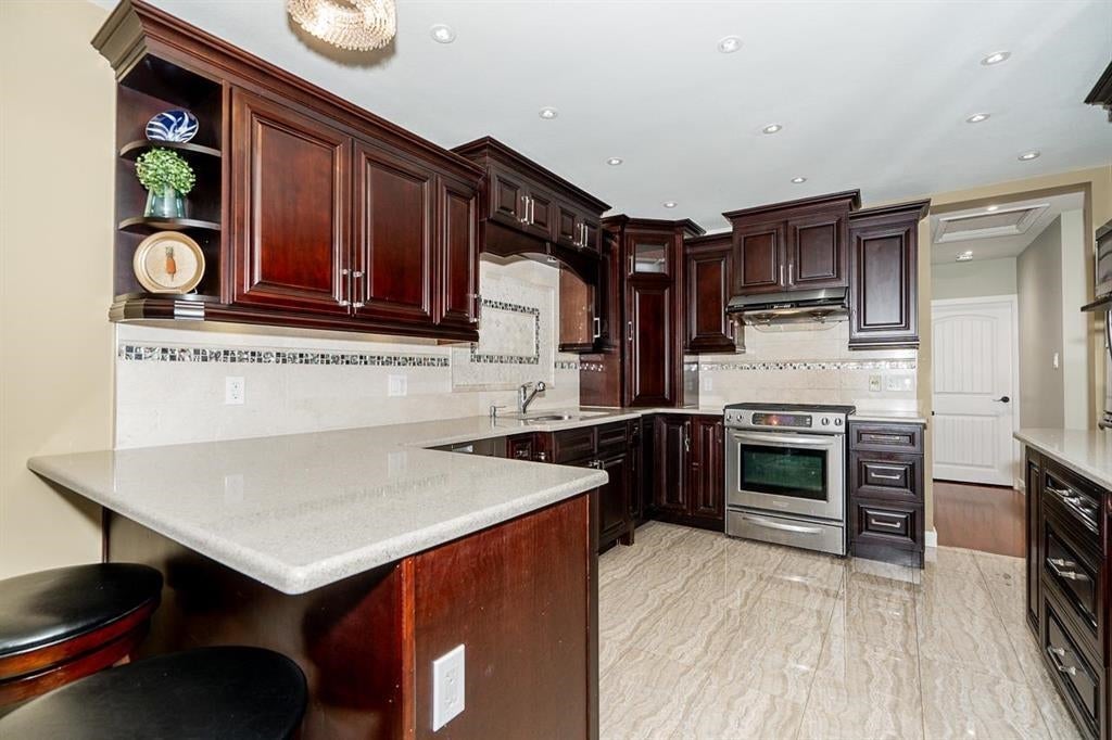 6830 Curtis Street - Sperling-Duthie single-family-residence for Sale, 5 Bedrooms (R3128598)# - 5 6830 Curtis Street - Sperling-Duthie single-family-residence for Sale, 5 Bedrooms (R3128598)# - 5