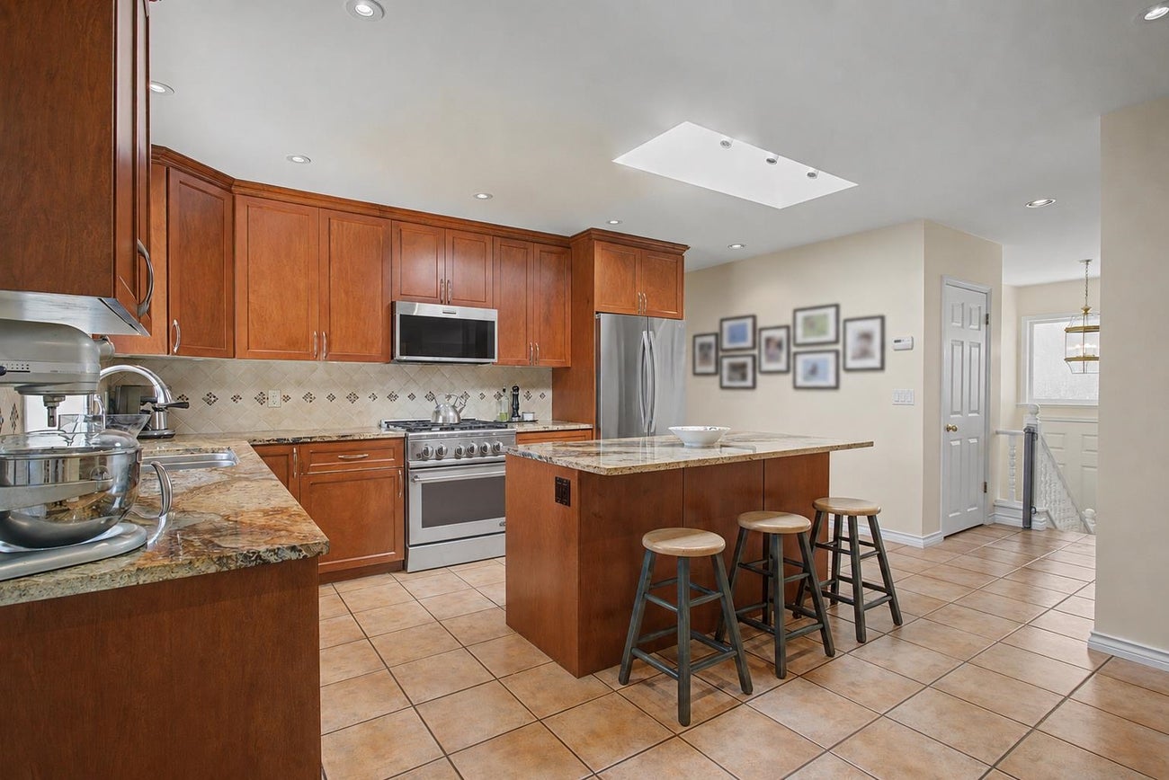 6541 Grant Street - Sperling-Duthie Single Family Residence for Sale, 4 Bedrooms (R3130040)# - 9 6541 Grant Street - Sperling-Duthie Single Family Residence for Sale, 4 Bedrooms (R3130040)# - 9