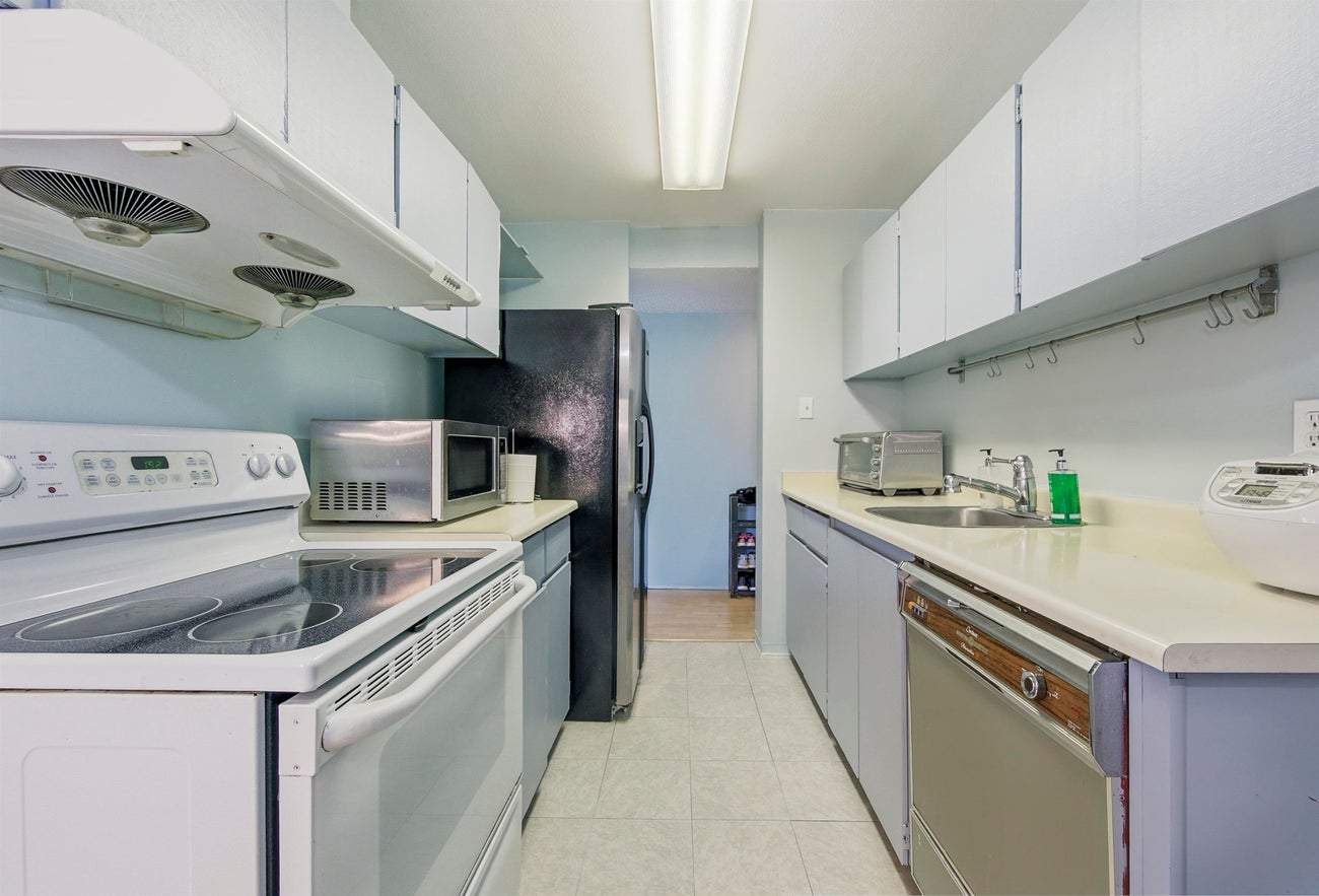 801 - 6689 Willingdon Avenue - Metrotown apartmentcondo for Sale, 2 Bedrooms (R3130552)# - 5