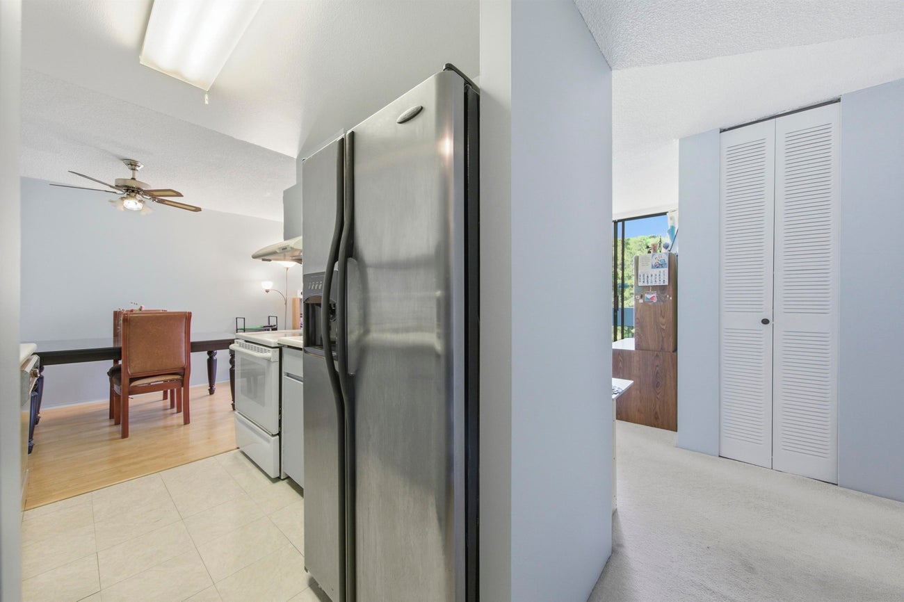 801 - 6689 Willingdon Avenue - Metrotown apartmentcondo for Sale, 2 Bedrooms (R3130552)# - 6