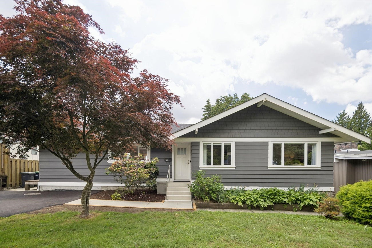 752 Shaw Avenue - Coquitlam West single-family-residence for Sale, 4 Bedrooms (R3130778)# - 1