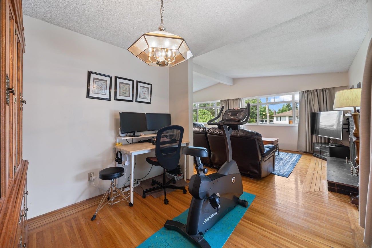 1530 Sherlock Avenue - Sperling-Duthie single-family-residence for Sale, 4 Bedrooms (R3130891)# - 11