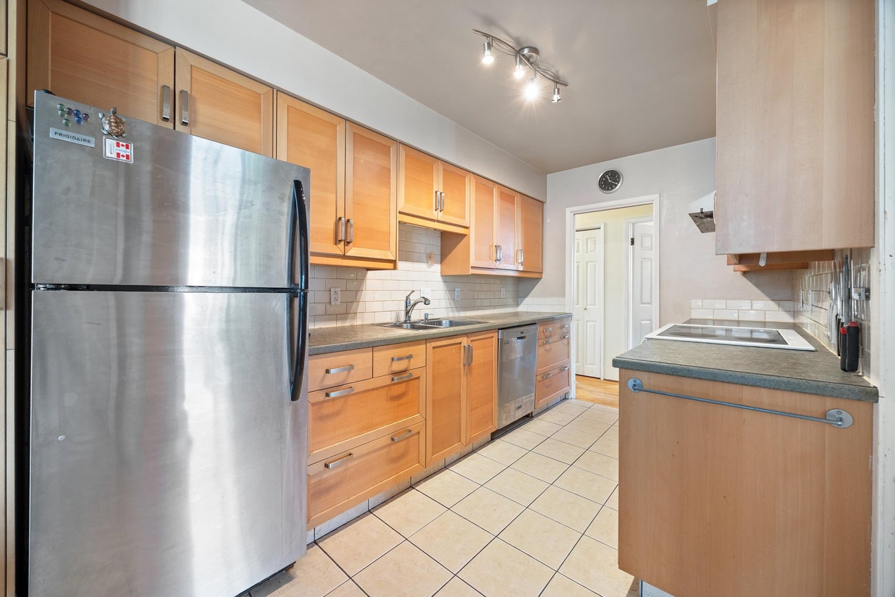 1530 Sherlock Avenue - Sperling-Duthie single-family-residence for Sale, 4 Bedrooms (R3130891)# - 16