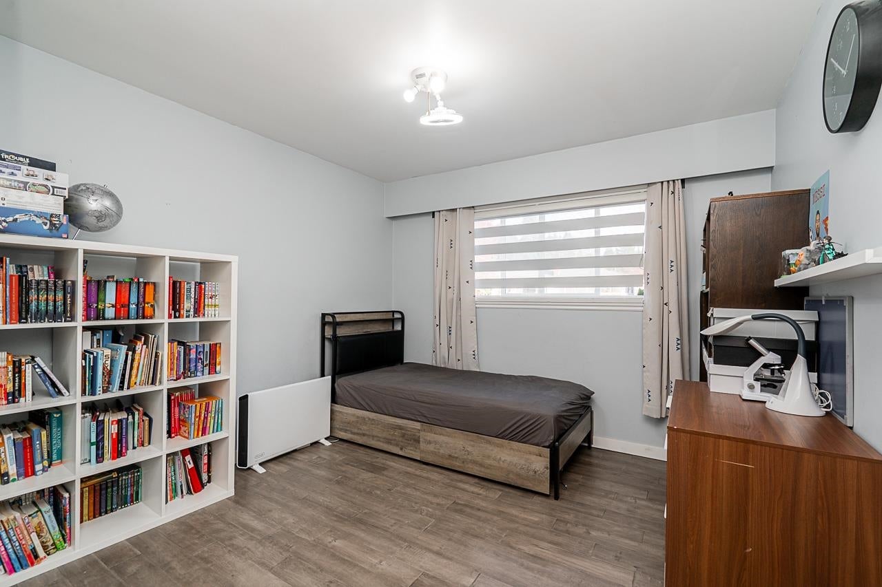 428 Midvale Street - Central Coquitlam Single Family Residence for Sale, 4 Bedrooms (R3131074)# - 18