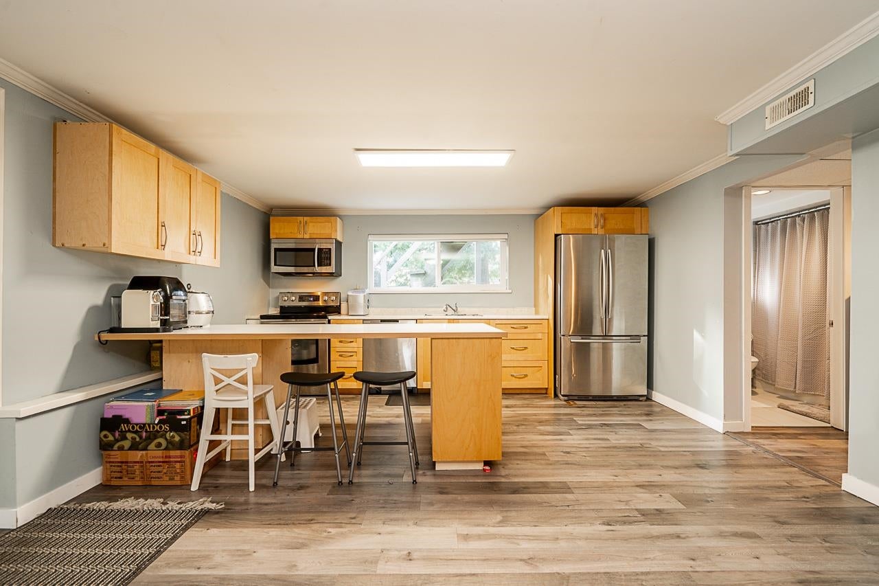 428 Midvale Street - Central Coquitlam Single Family Residence for Sale, 4 Bedrooms (R3131074)# - 23