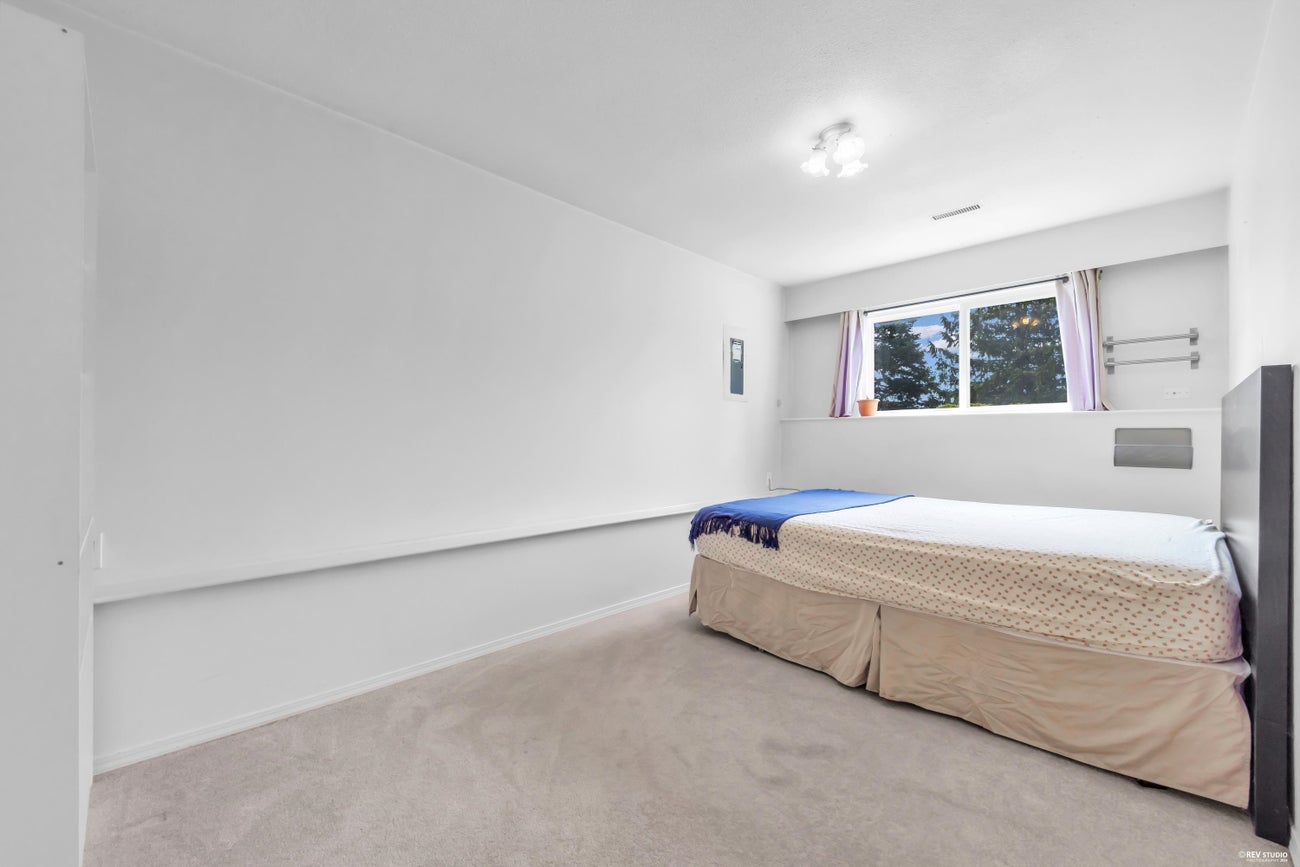 2519 Penshurst Court - Coquitlam East Single Family Residence for Sale, 4 Bedrooms (R3131739)# - 25