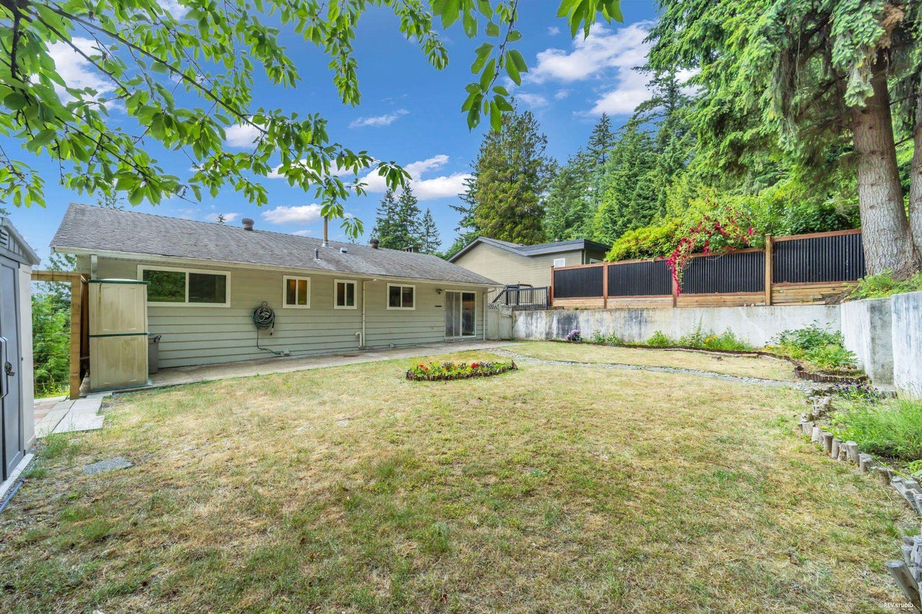 2519 Penshurst Court - Coquitlam East Single Family Residence for Sale, 4 Bedrooms (R3131739)# - 35