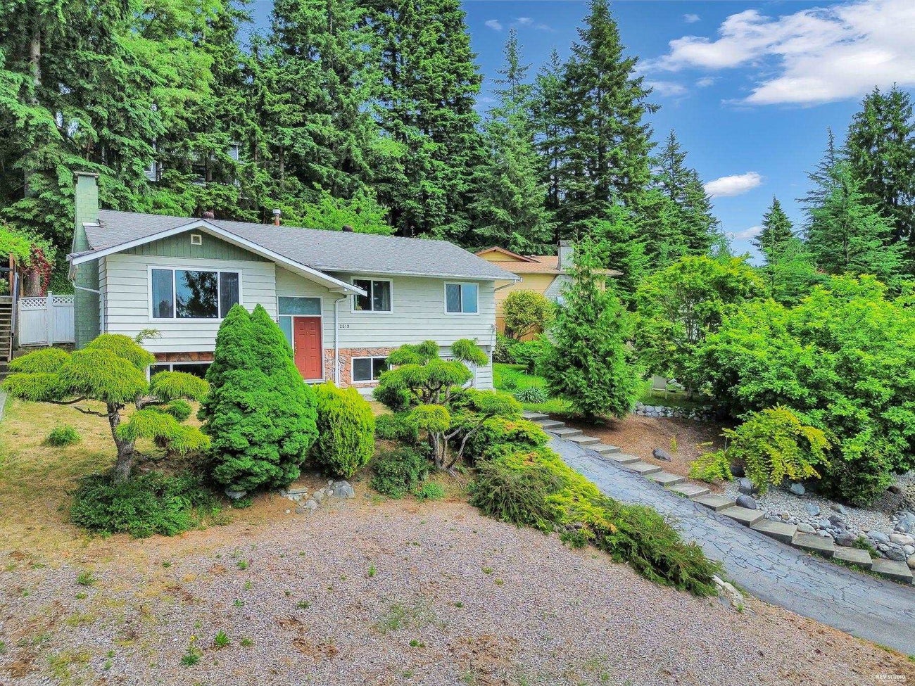 2519 Penshurst Court - Coquitlam East Single Family Residence for Sale, 4 Bedrooms (R3131739)# - 3