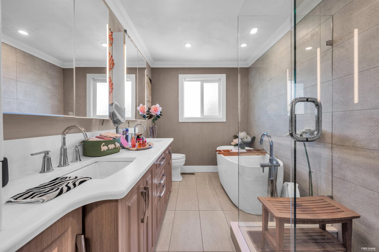 6655 - - 6657 Aubrey Street - Sperling-Duthie Single Family Residence for Sale, 10 Bedrooms (R3132571)# - 14 6655 - - 6657 Aubrey Street - Sperling-Duthie Single Family Residence for Sale, 10 Bedrooms (R3132571)# - 14