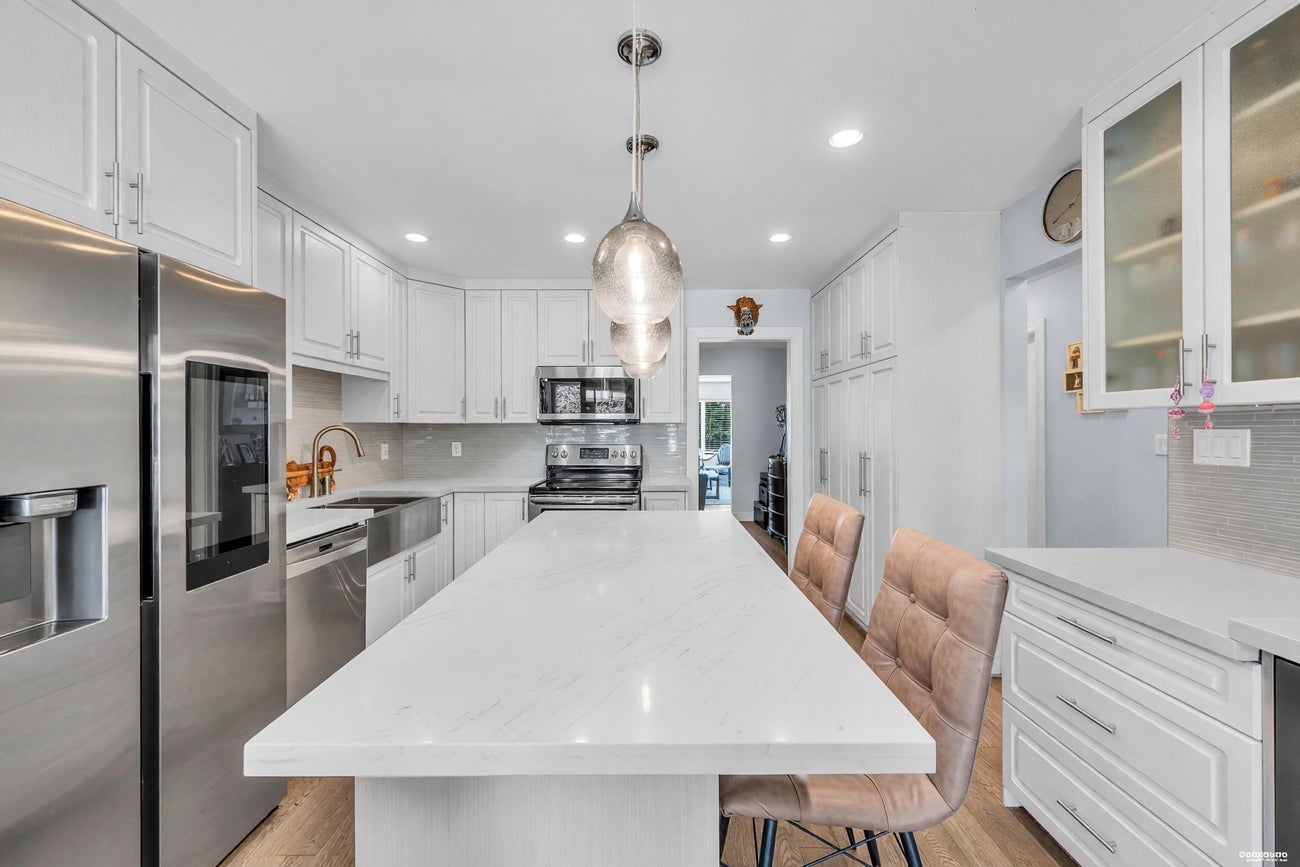 6655 - - 6657 Aubrey Street - Sperling-Duthie Single Family Residence for Sale, 10 Bedrooms (R3132571)# - 6 6655 - - 6657 Aubrey Street - Sperling-Duthie Single Family Residence for Sale, 10 Bedrooms (R3132571)# - 6
