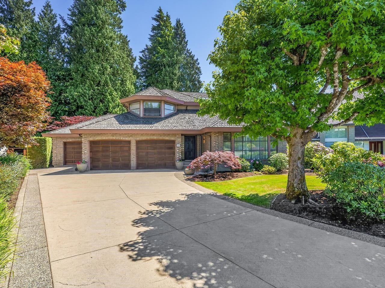 2304 Kugler Avenue - Central Coquitlam single-family-residence for Sale, 5 Bedrooms (R3132739)# - 2