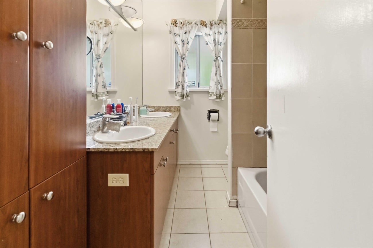 4890 Southlawn Drive - Brentwood Park Single Family Residence for Sale, 8 Bedrooms (R3132991)# - 17