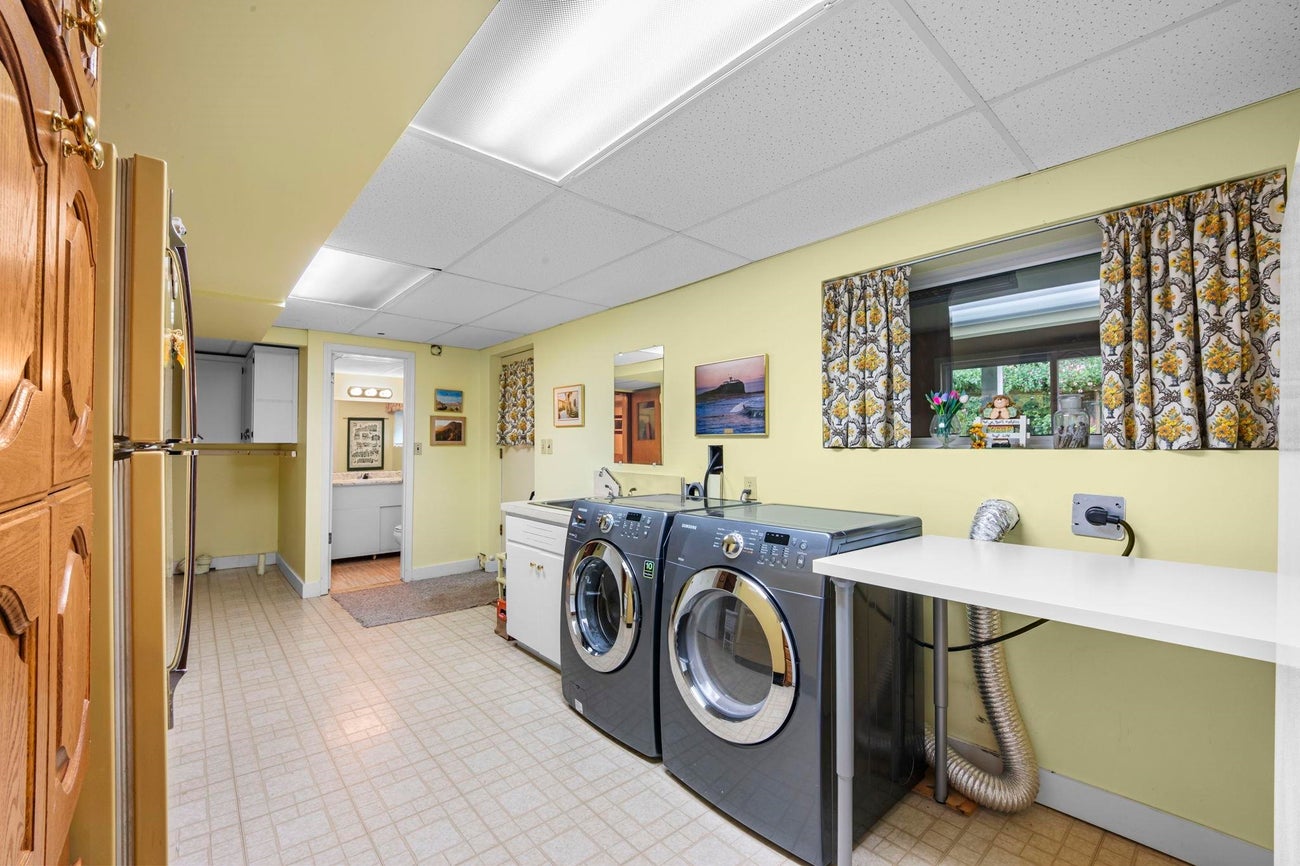 927 Selkirk Crescent - Harbour Place single-family-residence for Sale, 3 Bedrooms (R3133252)# - 29