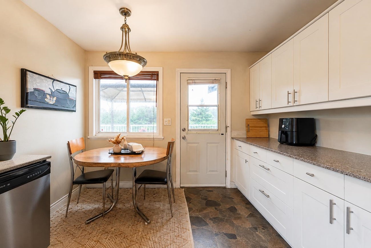 781 Chilko Drive - Coquitlam East Single Family Residence for Sale, 4 Bedrooms (R3134398)# - 9