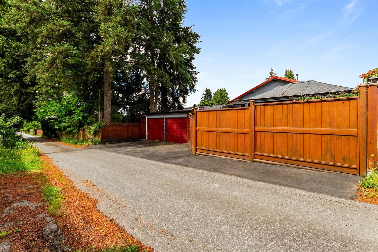 449 Lakeview Street - Central Coquitlam single-family-residence for Sale, 5 Bedrooms (R3134557)# - 37 449 Lakeview Street - Central Coquitlam single-family-residence for Sale, 5 Bedrooms (R3134557)# - 37