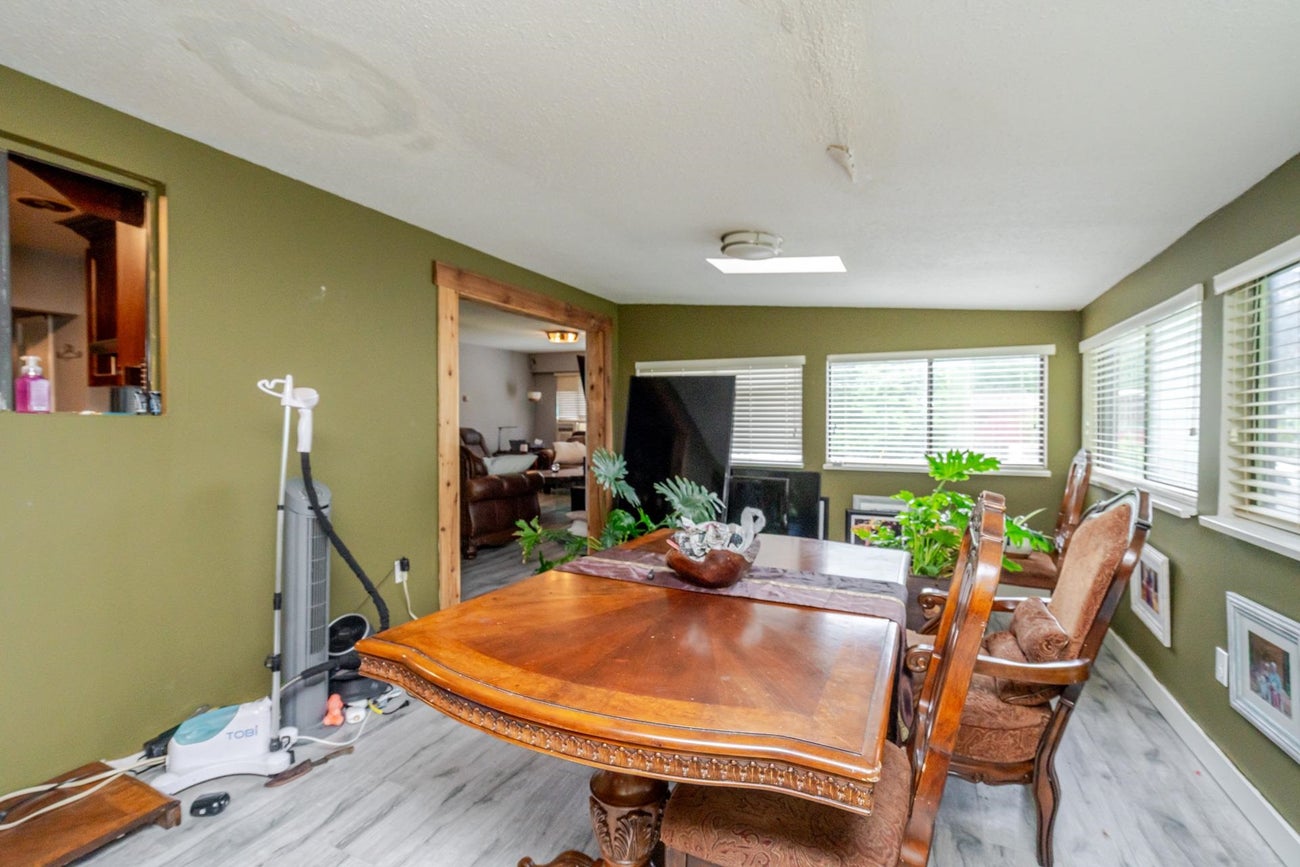 654 Linton Street - Central Coquitlam Single Family Residence for Sale, 5 Bedrooms (R3134842)# - 20