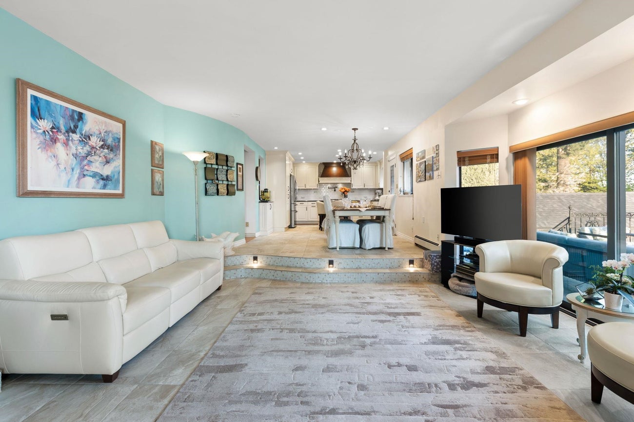 732 Rochester Avenue - Coquitlam West single-family-residence for Sale, 7 Bedrooms (R3135000)# - 11