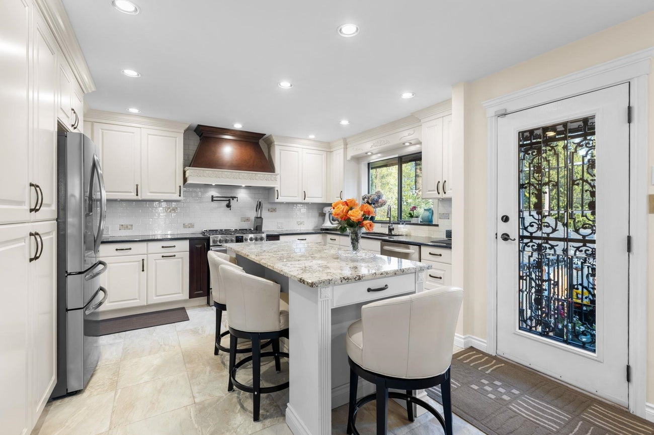 732 Rochester Avenue - Coquitlam West single-family-residence for Sale, 7 Bedrooms (R3135000)# - 7