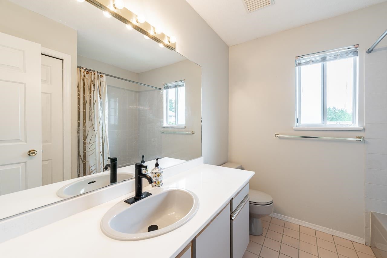 2917 Kalamalka Drive - Coquitlam East single-family-residence for Sale, 5 Bedrooms (R3135047)# - 25