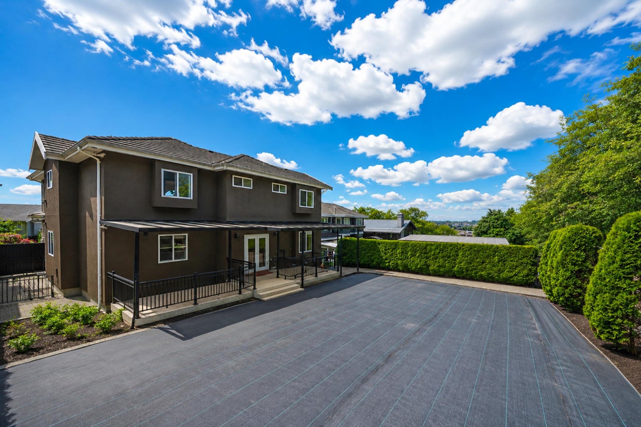 7353 Union Street - Simon Fraser Univer. Single Family Residence for Sale, 6 Bedrooms (R3135281)# - 38