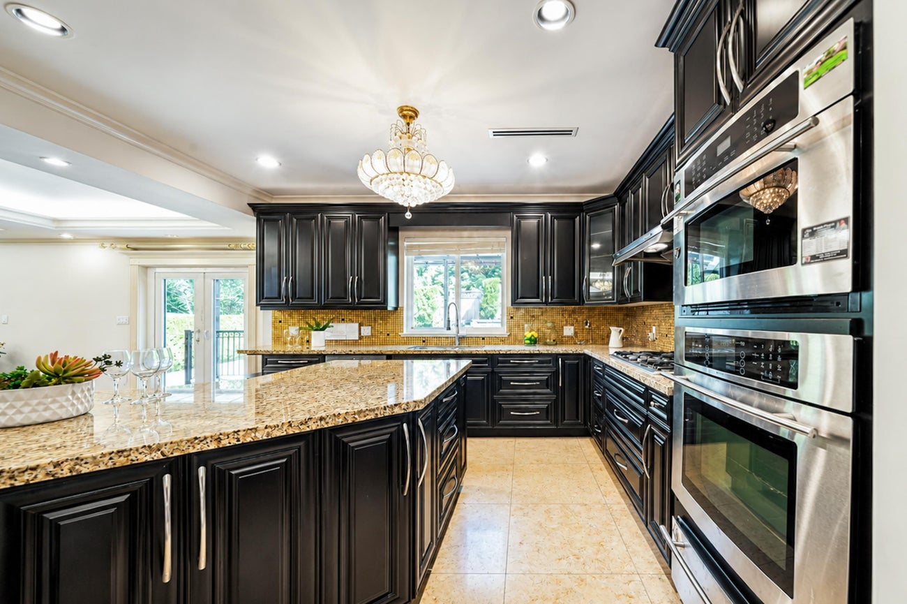 7353 Union Street - Simon Fraser Univer. Single Family Residence for Sale, 6 Bedrooms (R3135281)# - 8