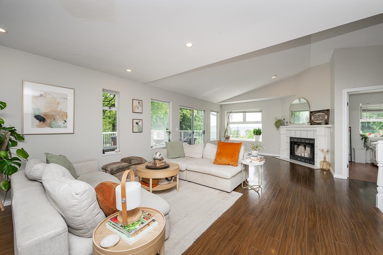 1221 Rochester Avenue - Central Coquitlam Single Family Residence for Sale, 4 Bedrooms (R3135449)# - 12