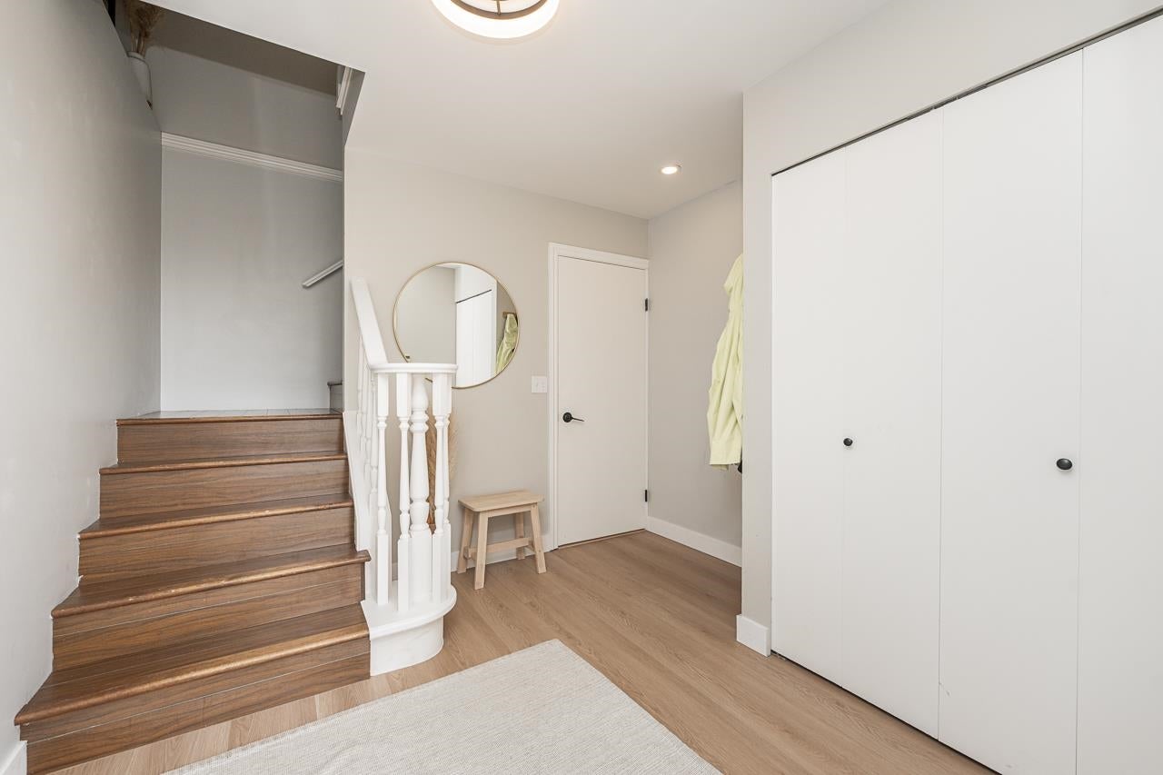 1221 Rochester Avenue - Central Coquitlam Single Family Residence for Sale, 4 Bedrooms (R3135449)# - 18